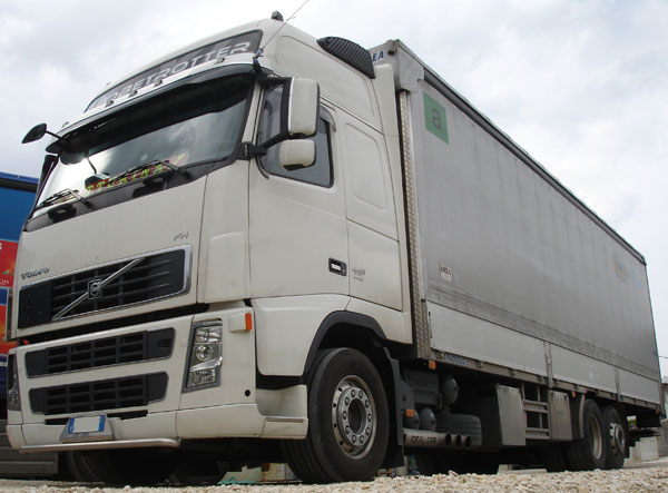 Laterale Camion Bianco - Trasporti Nazionali Avellino